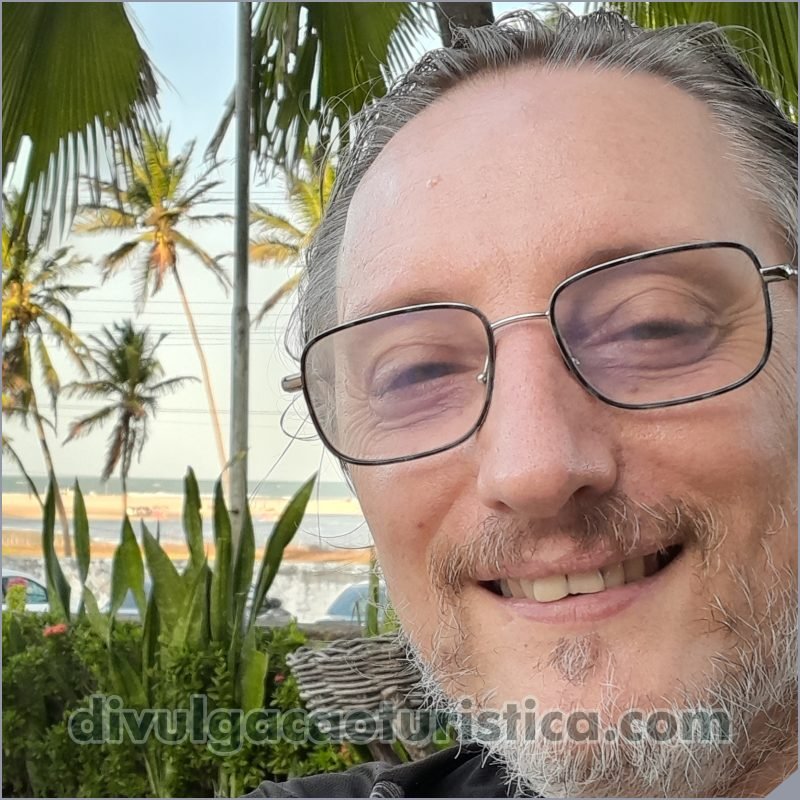 Fabio Juchen - Editor da Sortimento Comunicação na Prainha em Aquiraz - Divulgação Turística