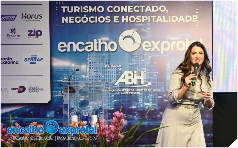 Encatho & Exprotel 2025 - Marketing Sensorial destaque da palestra de Renata Freire no Encatho & Exprotel - sortimentos.com.br
