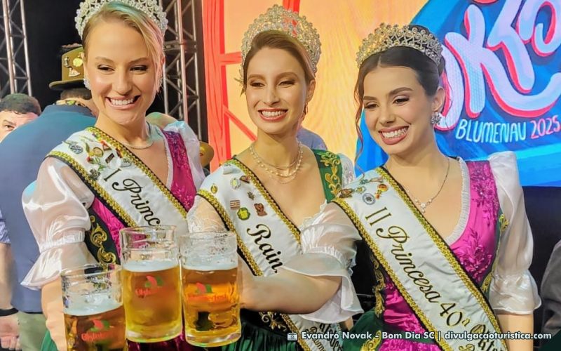 Realeza da OktoberFest de Blumenau 2025 - Sortimento Divulgação Turística