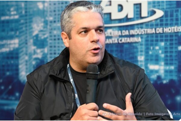 Hotéis de Jurerê in_ no Encatho & Exprotel : participação de Marcel Bicca - Sortimentos.com.br