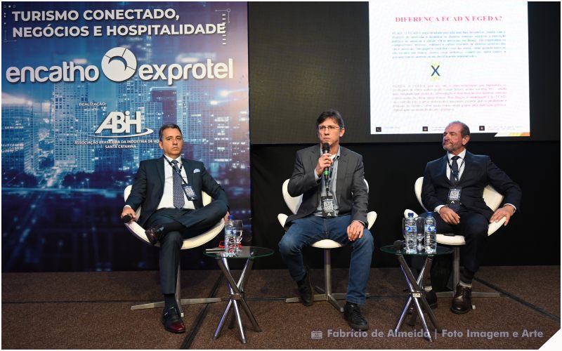 Encatho & Exprotel 2025 : debate da Lei Geral do Turismo e os direitos autorais com Huilder Magno, Luciano Oliveira e Neilor Schmitz