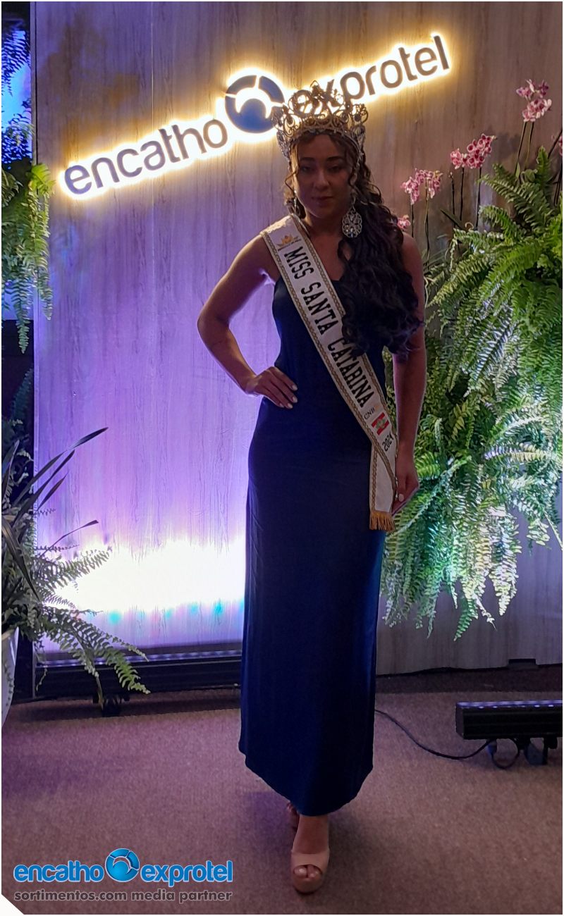 Liz Souza, Miss Santa Catarina prestigiou a abertura do Encatho & Exprotel 2025