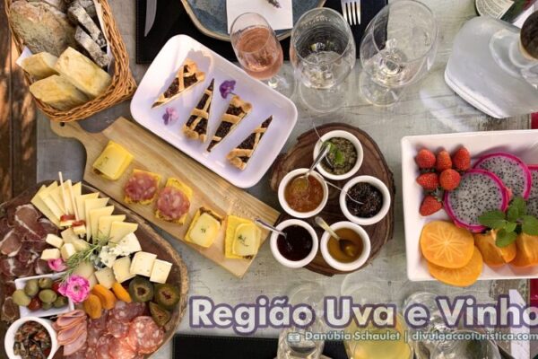 Turismo na Serra Gaúcha - Passeios na Região Uva e Vinho - Sortimento Divulgação Turística