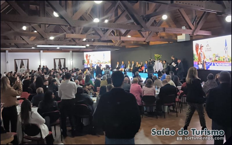 Abertura do Salão do Turismo de Campos Gerais