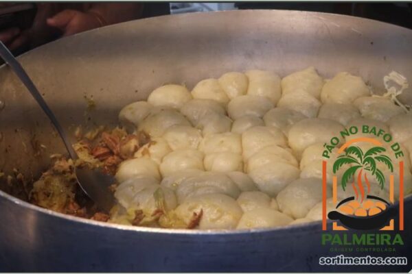 Gastronomia e turismo : pão no bafo patrimônio cultural imaterial da cidade de Palmeira/PR