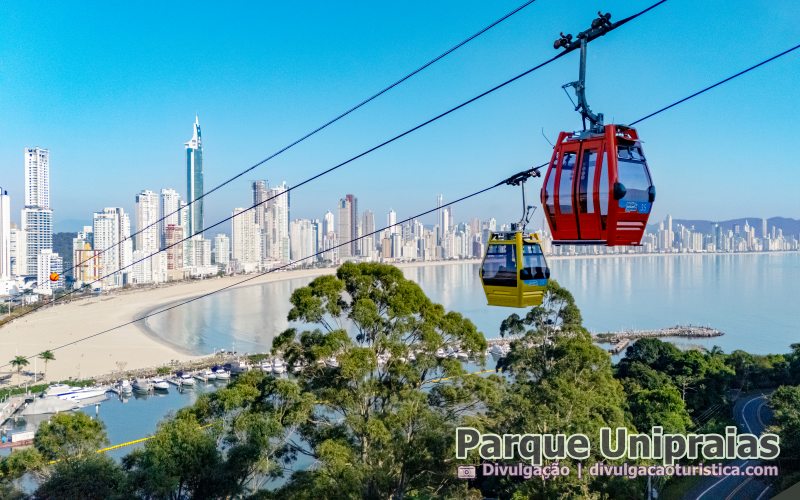Bondinhos no Parque Unipraias em Balneário Camboriú - divulgacaoturistica.com