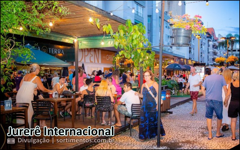 Temporada Verão na praia de Jurerê Internacional em Florianópolis - divulgacaoturistica.com