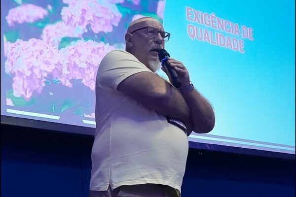 Palestra Turismo Sênior de Ariel Figueroa na Expo Turismo Paraná 2026