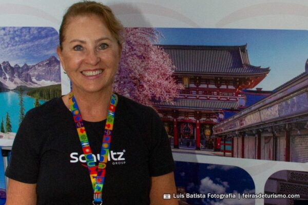 Cirlene Schultz - diretora do grupo Schultz na Expo Turismo Paraná - divulgacaoturistica.com