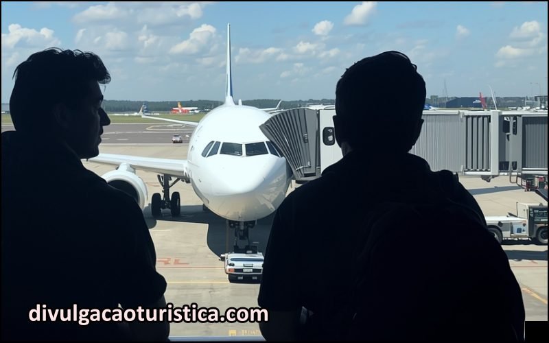 Gastos de turistas internacionais batem recorde histórico no Brasil em 2026